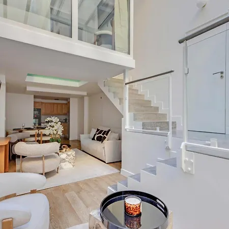 Parisian Duplex 1br-6p - In The Heart Of The Marais Apartment *