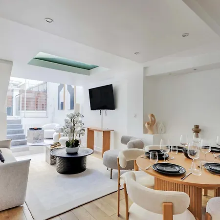 Parisian Duplex 1br-6p - In The Heart Of The Marais Paris