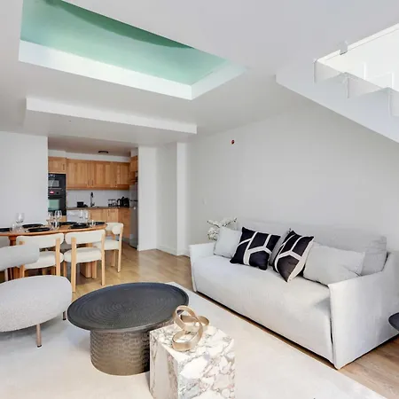 Parisian Duplex 1br-6p - In The Heart Of The Marais Apartment *